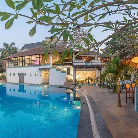Moustache Goa Luxuria Hostel วากาตอร์ ภายนอก รูปภาพ