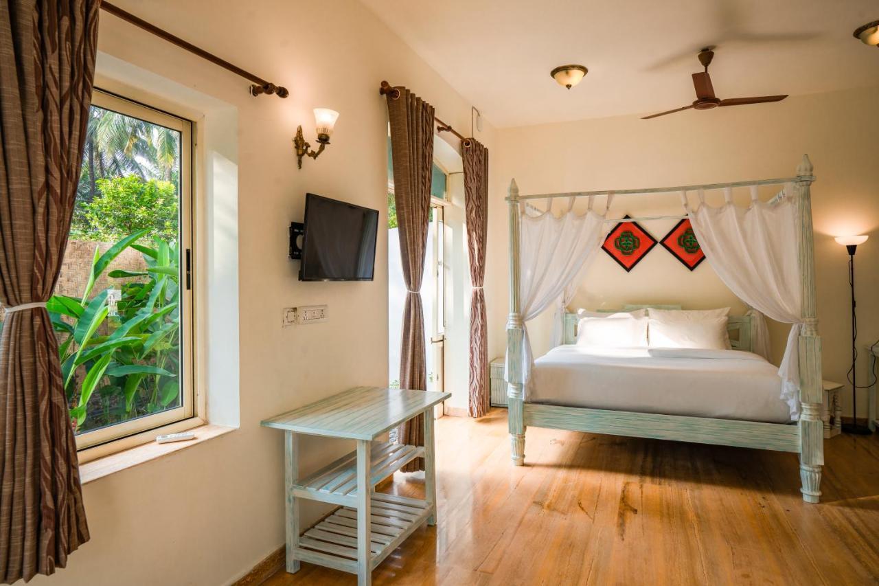 Moustache Goa Luxuria Hostel วากาตอร์ ภายนอก รูปภาพ